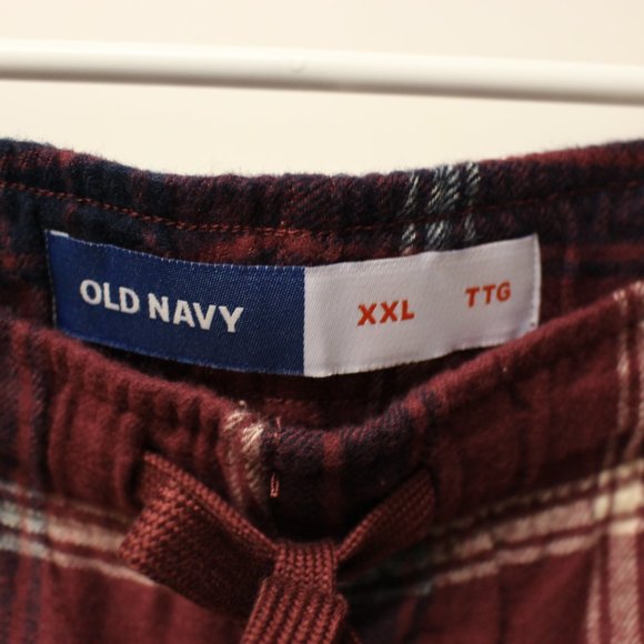 Men's Red Plaid Old Navy Pajama Pants #2 - Picture 2 of 4